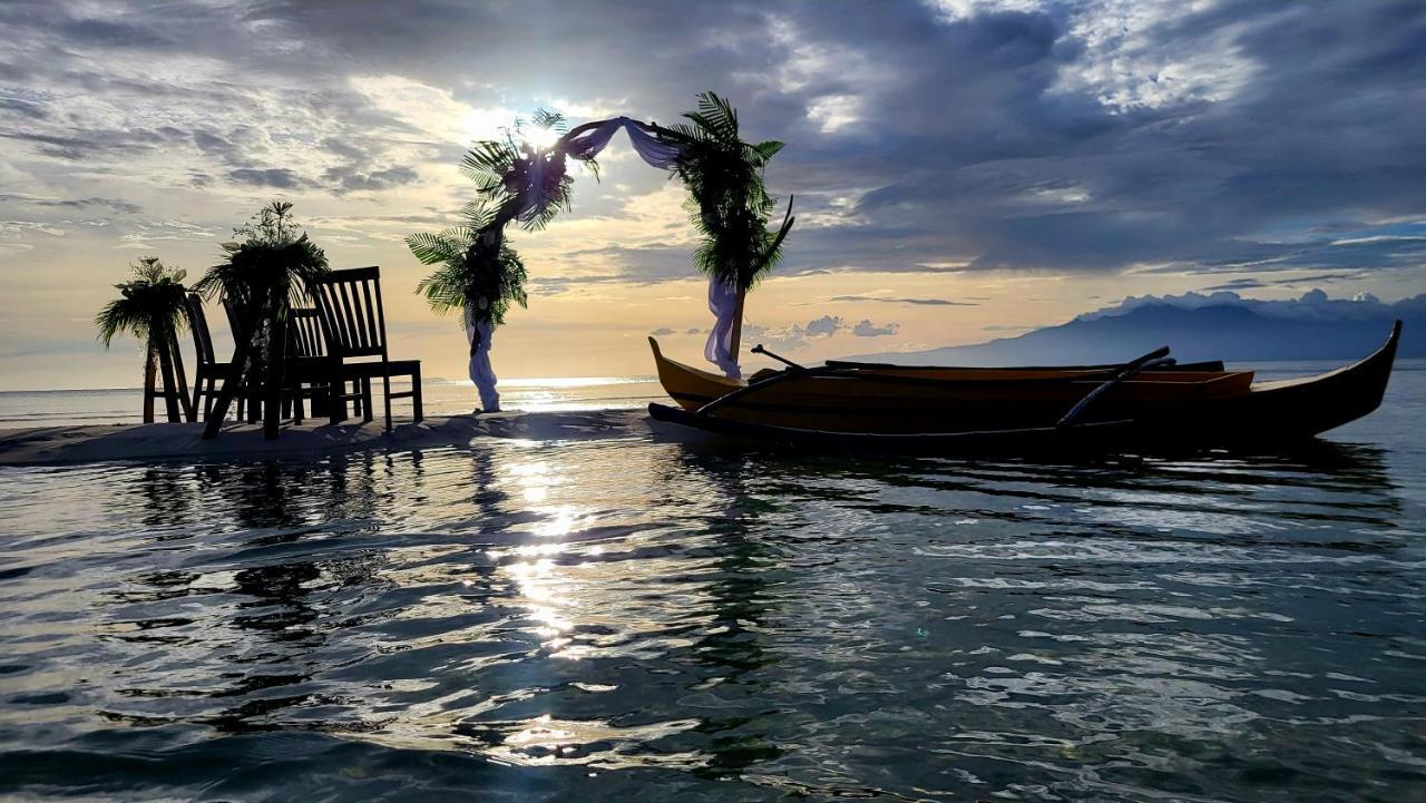 Apo Diver Beach Resort سان خوان المظهر الخارجي الصورة
